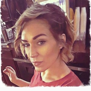 Meet your Posher, Candace